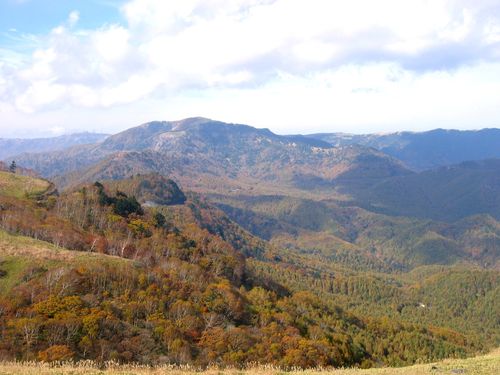 美ヶ原高原からの帰りに三峰山近くにて