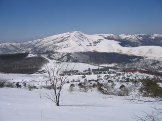 八子ヶ峰尾根から見た白樺湖ﾛｲﾔﾙﾋﾙｽｷｰ場